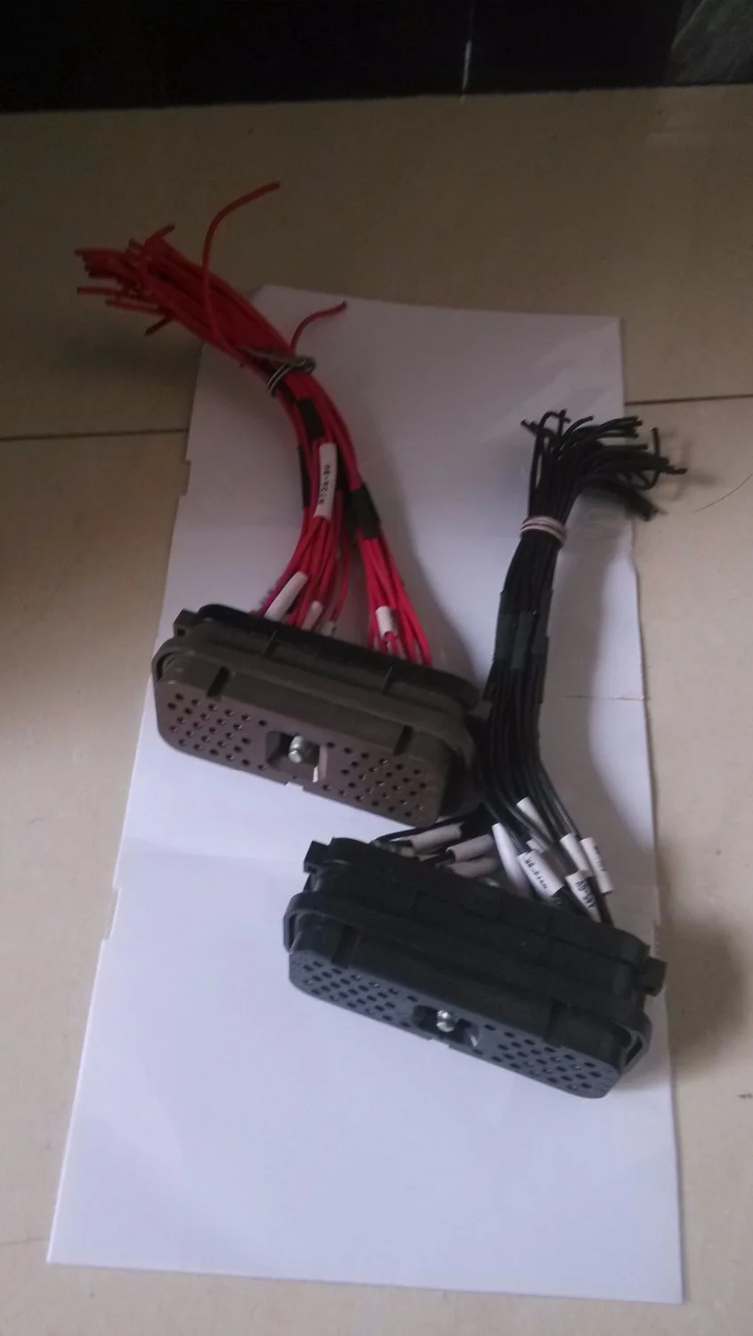 

Free shipping! Excavator Computer board socket apply to CAT 320c excavator controller plug/cat Excavator parts