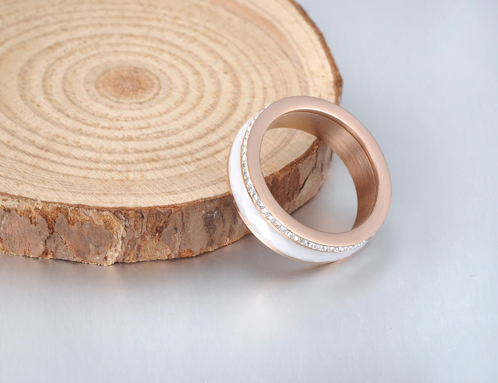 ZooMango Классическая Титановая Сталь белая керамика кольца ювелирные изделия Золото Цвет кубический цирконий обручальное кольцо для женщин ZR18056