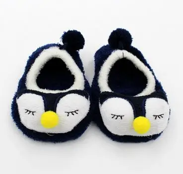 Зимние носки для маленьких девочек детские носки обувь с рисунками животных для новорожденных мягкие теплые флисовые домашние носки для младенцев - Цвет: black