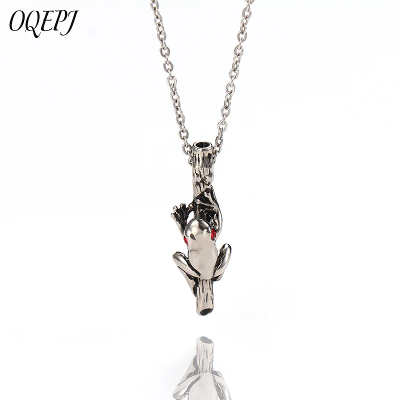 

OQEPJ New Fashion Frog Necklace Pendant 316L Stainless Steel Silver Color Necklaces Personality Men Women Unisex Lucky Jewelry