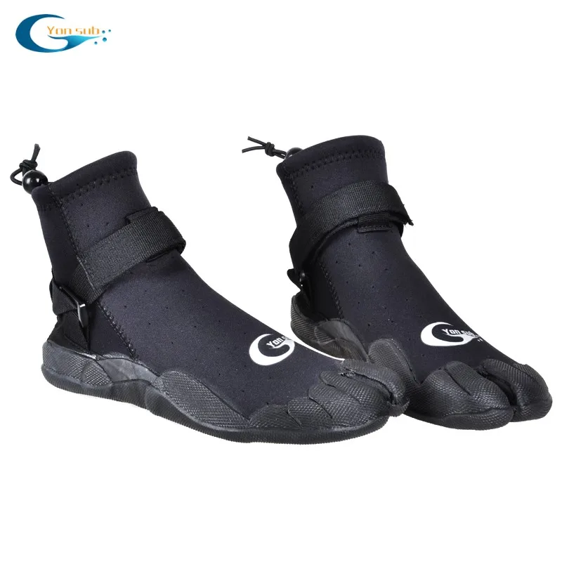 surf shoes