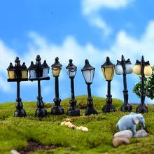 1 Pcs Resin Craft Mini Street Light Lamp Antique Imitation Fairy Garden Home Miniature Jardin Terrarium Decor Micro Landscape