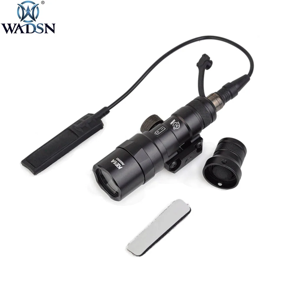 

WADSN Tactical Surefir M300B Mini Scout Light Outdoor Rifle Hunting Flashlight Output Weapon Light LED Lanterna Fit 20mm Rail