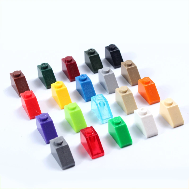 Kopen 100 stks Dak Tegel 1X2 Bakstenen Met Helling 45 DIY Enlighten Bouwsteen Bricks Speelgoed Voor Kinderen Compatibel legoed Assembleert Deeltje