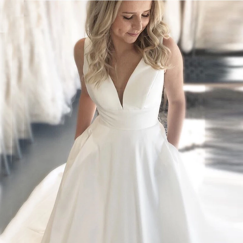 

Simple Vestidos De Noiva Wedding Dresses V-neck Sleeveless White Ivory Satin Backless Bridal Dresses Cheap Women Bridal Gowns