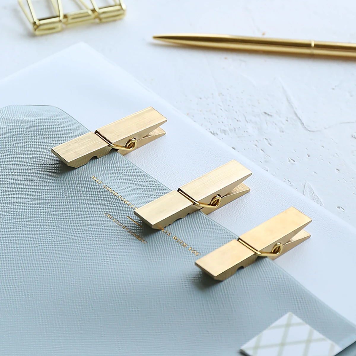 

1pcs Nordic Metal Paper Clip Retro High Quality Binder Clip Clamp for Photo Message Ticket File Office School Clips Stationery