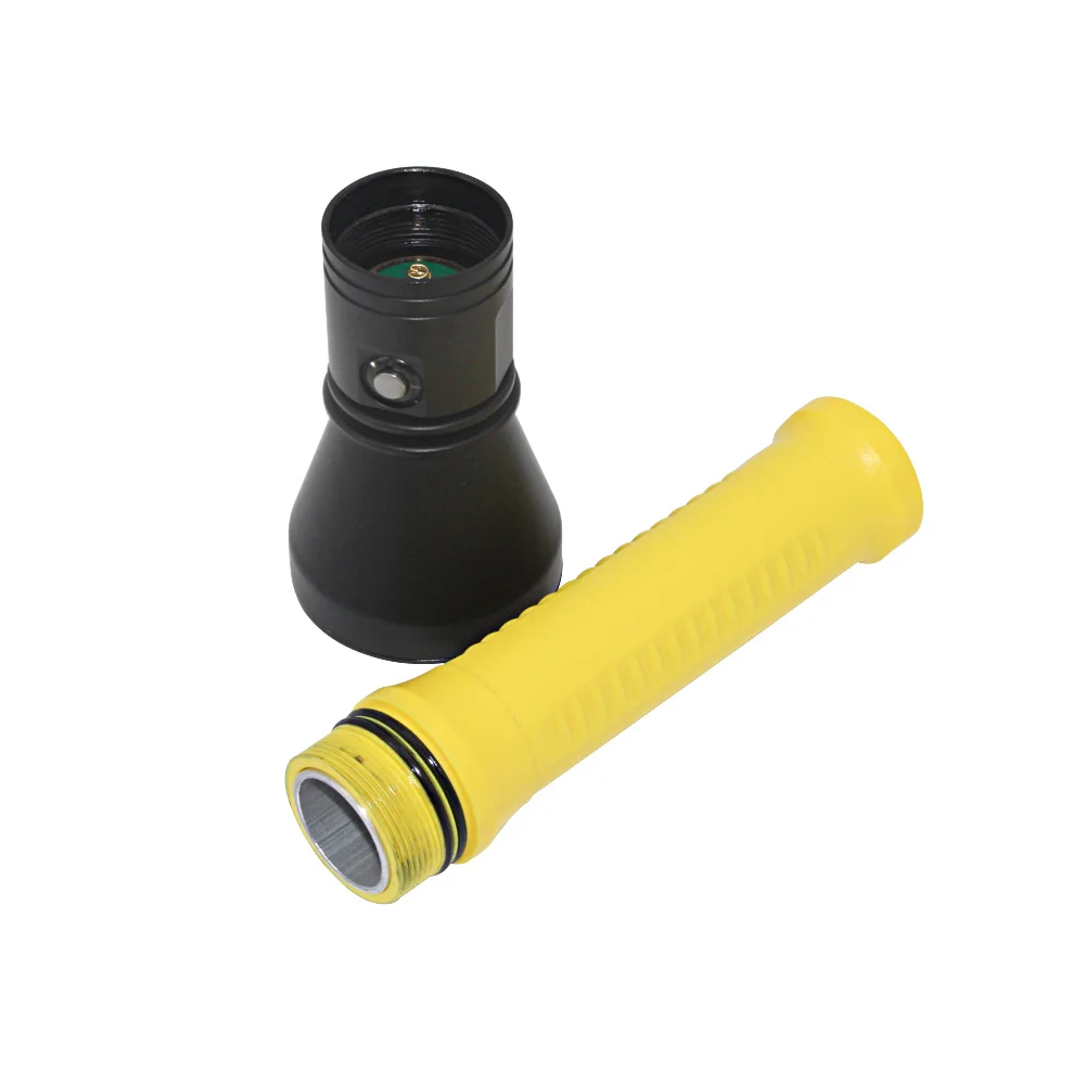 XHP70 Diving Flashlight (3)