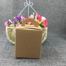 24 шт./лот 9,5*9,5*11 см крафт-бумага повесить квадратные подарочные коробки упаковка для прилавка пустая коробка для конфет/игрушек/ювелирных изделий DIY принимаем логотип на заказ