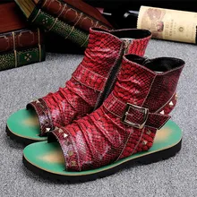 Летние мужские пляжные сандалии кожаные туфли с пряжкой и заклепками мужские вьетнамки сандалии с рисунком на плоской подошве