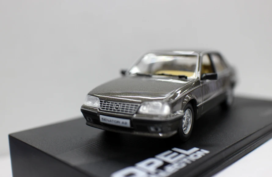 Фабричный 1:43 OPEL Senator A2 1982-1986 игрушечный автомобиль из сплава, игрушки для детей, литая модель автомобиля, подарок на день рождения