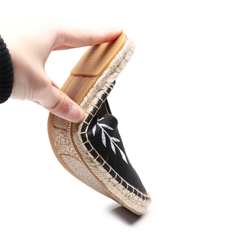 2019 Summer Women Half Slippers Embroidery Maple Leaf Cats Slide Flat Bottom Hemp Rope Weaving Fisherman Shoes Women Espadrilles (3)
