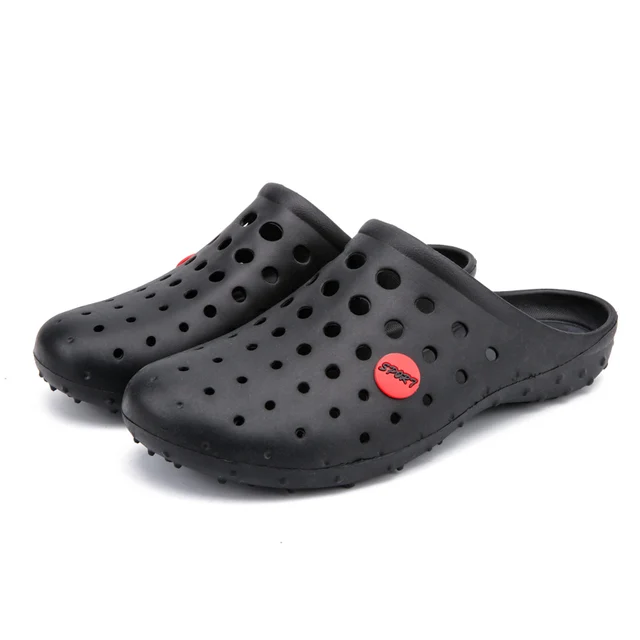 Summer Men’s Slippers Soft Bottom Non-slip Beach Shoes Flip Flops Man Outside Openwork Sandals Home Bathroom Slippers Big Size
