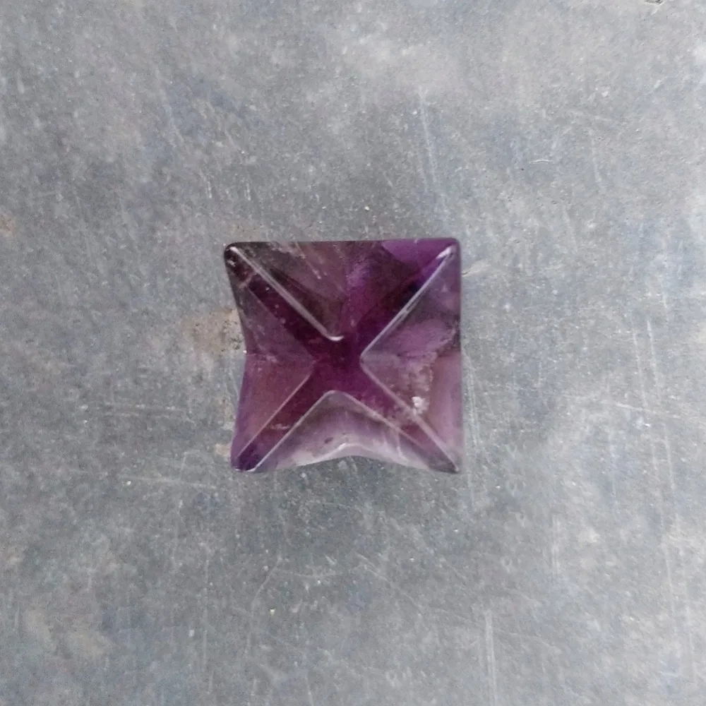 amethyst carved geometry 04