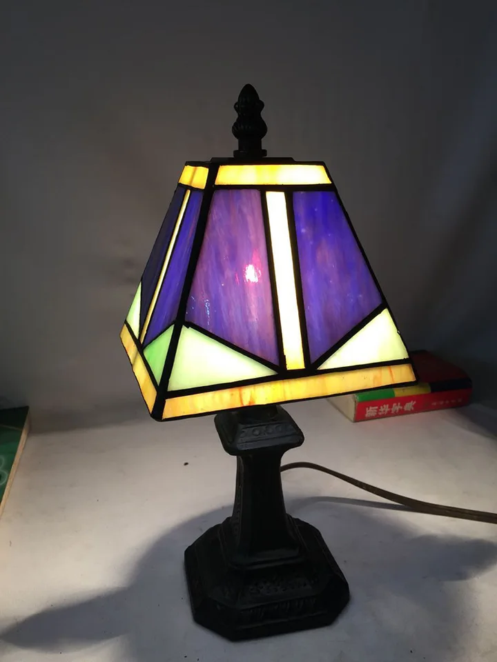harga pabrik lampu tiffany gaya art deco ungu kaca patri meja kecil lampu ruang tamu kamar tidur studio tiffany meja lampu hadiah