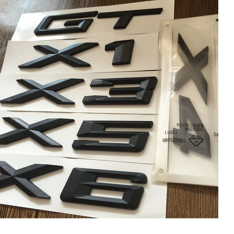 Матовые черные буквы из АБС пластика Значки для багажника автомобиля Эмблемы BMW X1