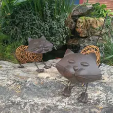 Ldyllic стиль кованого железа сад ротанга кошка животное украшения сад украшения открытый