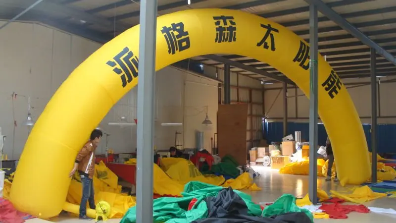 

Inflatable round arch for race