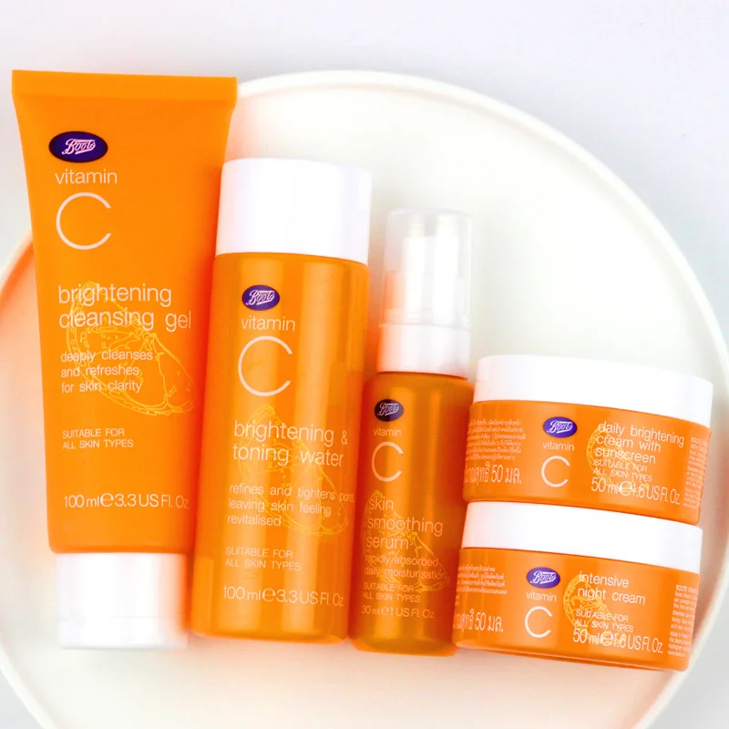 

Vitamin C Facial Cleanser Anti Aging Skin Brightening Set 5 pieces 4 steps