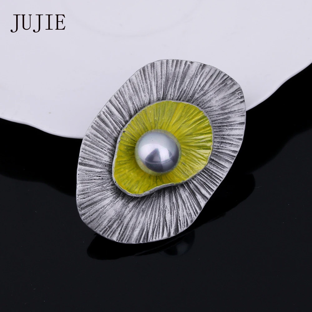 

JUJIE Vintage Multicolor Pearl Brooch Female Geometric Irregular Rhinestone Pins Gift