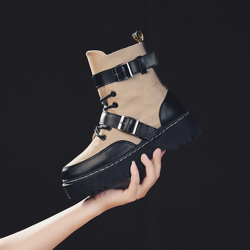 

2018 winter new fashion trend simple high boots Martin boots women thick soles casual casual stitching women's boots.