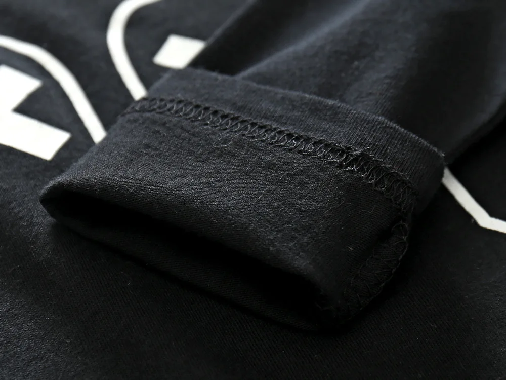 5359054322_2068599042