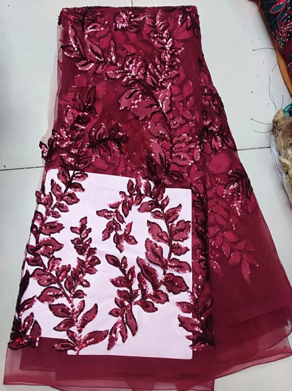 

2018 High Quality African Laces Fabrics Embroidered Mesh French Sequins Nigeria Material Party Dress