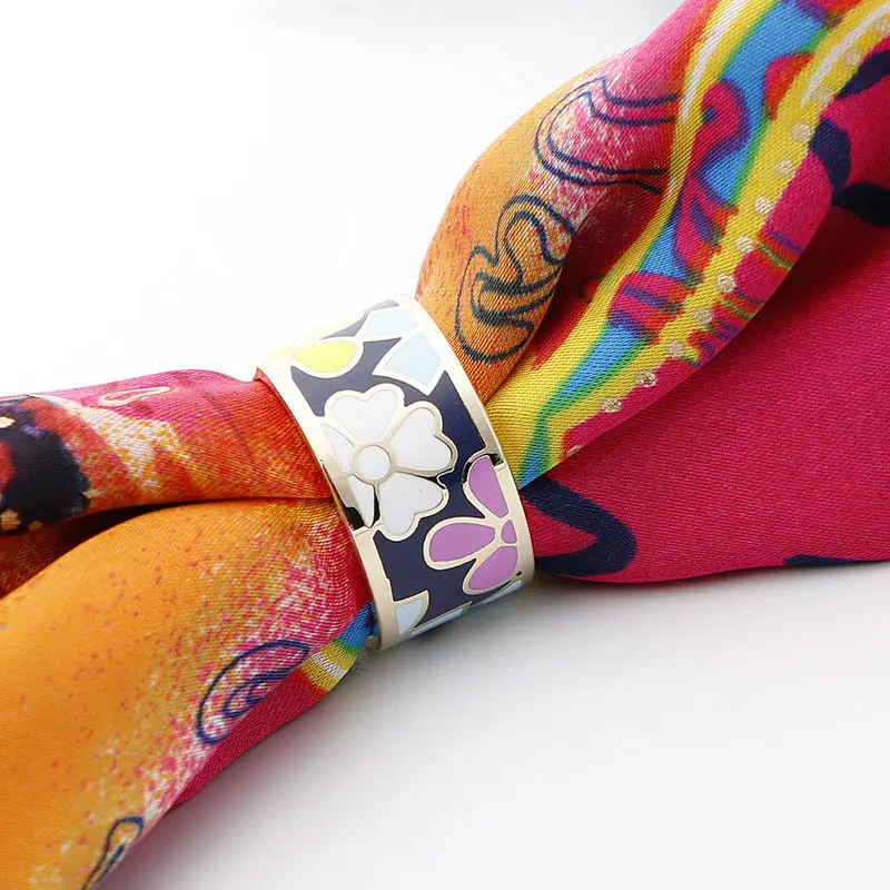 2018 New Arrival Enamel Printed Silk Scarf Rings Pendant Scarf Bukkle