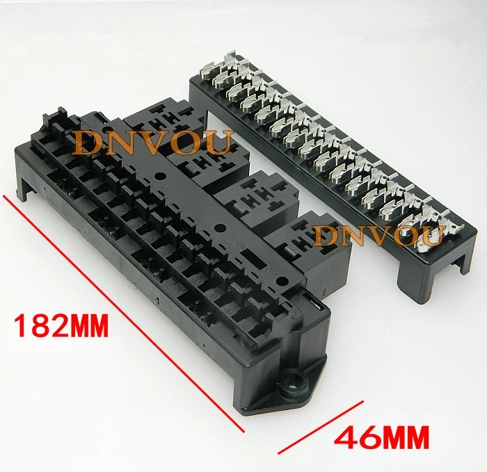 

15-way car fuse holder with 15 medium-sized car fuses