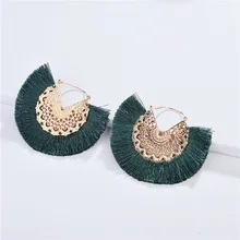 QTWINDY Tassel Earrings For Women Vintage Bohemia Golden Hollow Statement Jewelry Fashion Colorful Charm Earrings Female 2018 summer new india golden jhumki earrings bohemia blue tassel earrings hippy charm fake beach travel jewelry