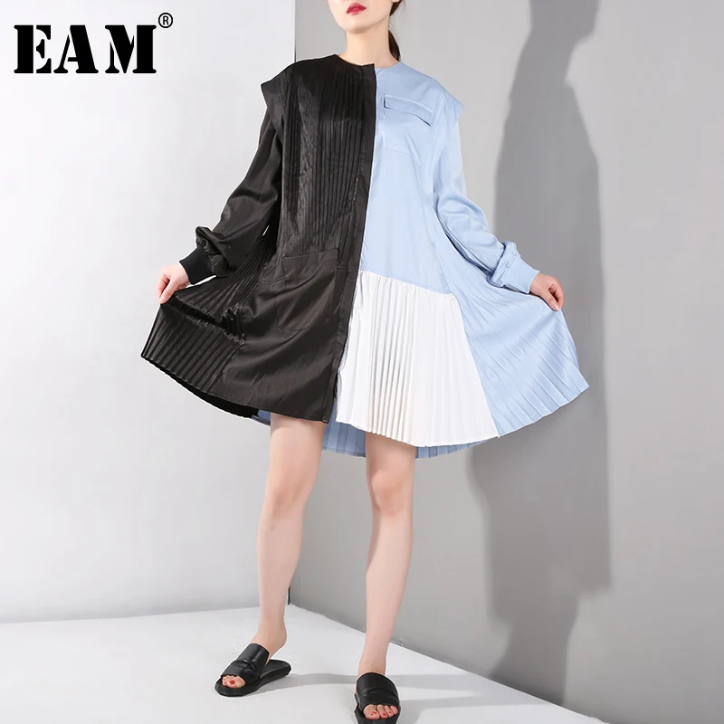 

[EAM] 2019 New Autumn Winter Roud Neck Long Sleeve Hit Color Pleated Split Joint Loose Big Size Jacket Women Coat Fashion QF9