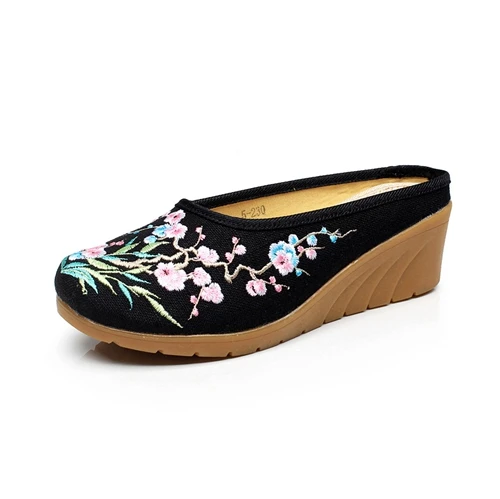 Veowalk/высококачественные женские повседневные парусиновые тапочки на танкетке с цветочной вышивкой; Летние удобные шлепанцы на среднем каблуке; Sandials Mujer - Цвет: Черный