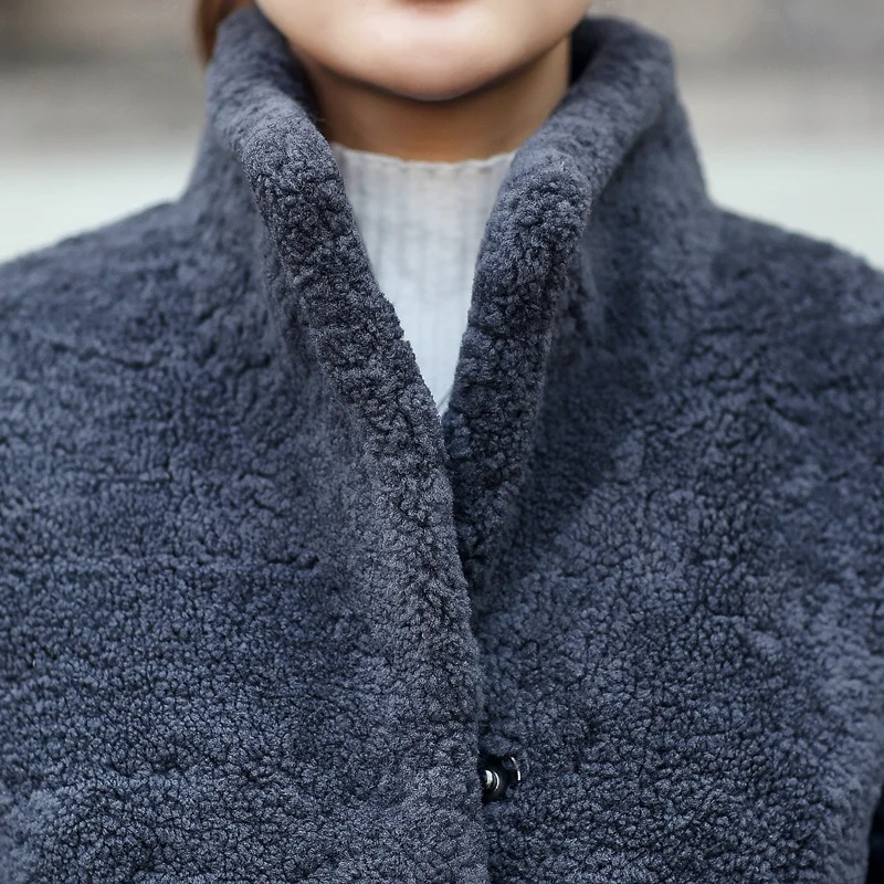 Женская зимняя шуба из натуральной овечьей шерсти натурального Лисьего меха