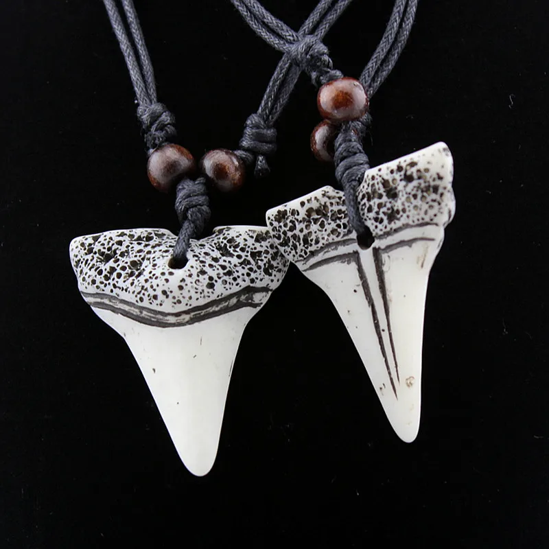 Лот 12 шт имитация кости яка резьба Акула зуб Шарм кулон ожерелье из деревянных бусин амулет в подарок MN158
