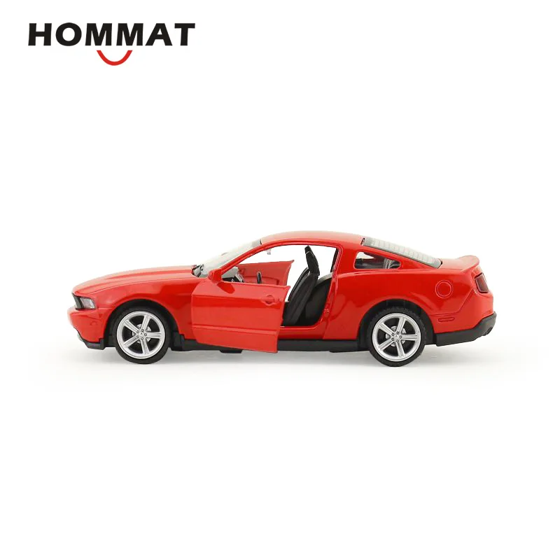 Модель автомобиля HOMMAT в масштабе 1:43 Ford Mustang GT Спортивная модель из сплава литой