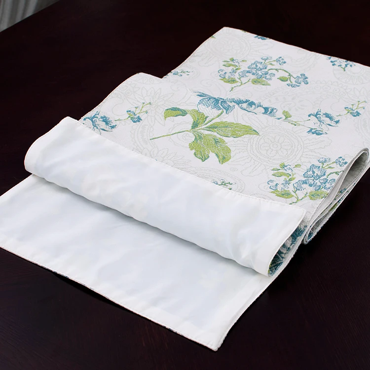 High-end fashion Contracted rural Simple American pastoral embroidery pattern Blue rose Table flag table runner High-end fashion Contracted rural Simple American pastoral embroidery pattern Blue rose Table flag table runner