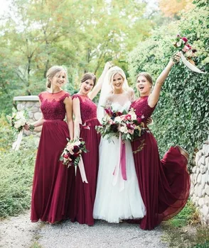 

Chic Dark Red Bridesmaid Dresses 2019 Jewel Floor Length Appliques Garden Country Beach Wedding Guest Gowns Maid Of Honor Dress