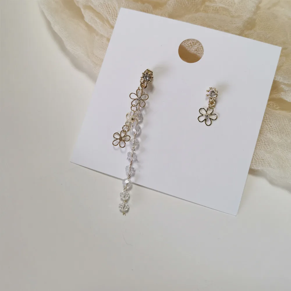 

Dominated 2019 New Alloy Hollow Flower Crystal Bead Women Earrings After fashion asymmetric tassel hanging Drop earrings