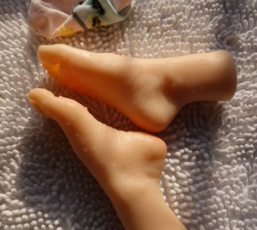 

New Luxury 1pair Kids Realistic Silicone Lifelike Soft Foot Mannequin Children Display Shoes Socks Manicure Decorate Teaching 29