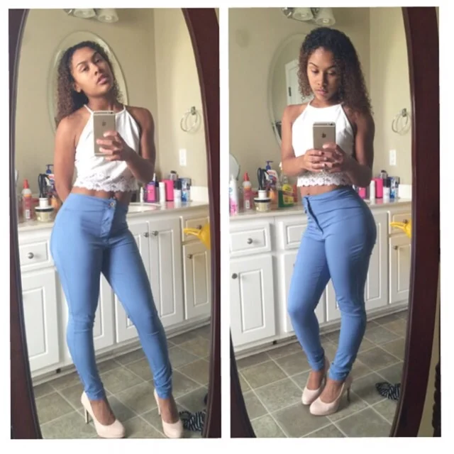 Hot ass in jeans pic
