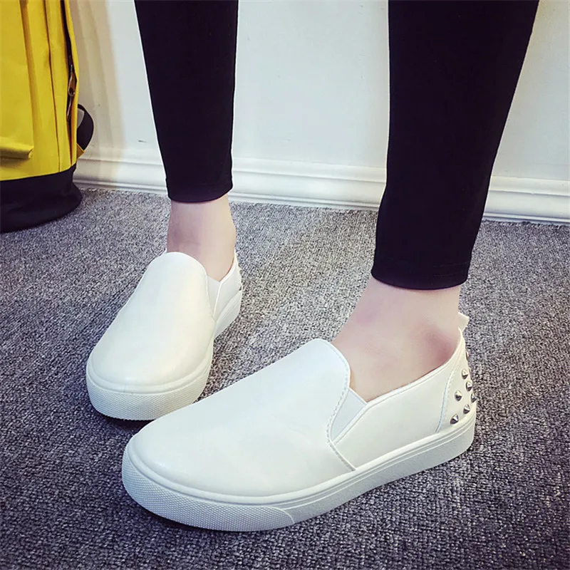 

New Retro Rivets Women Loafers Fashion Pu Leather Flat Shoes Solid Thick Sole Lazy Casual Shoes Low Top Single Shoes For Female
