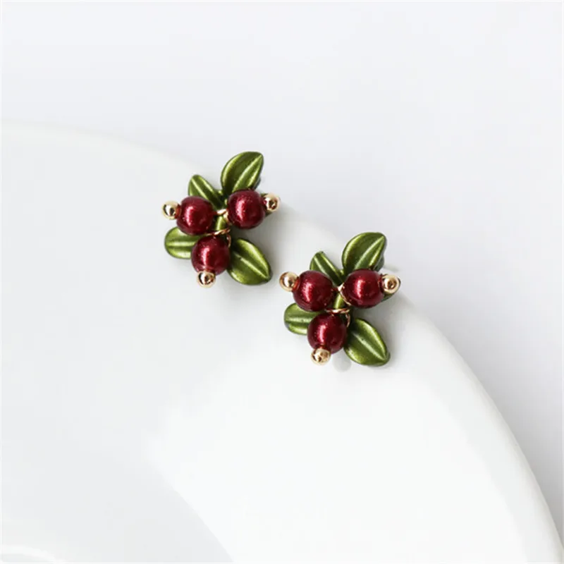 

America and Europe pop ms pearl earrings Green imitation pearl earrings earrings restoring ancient ways of the lacquer that bake