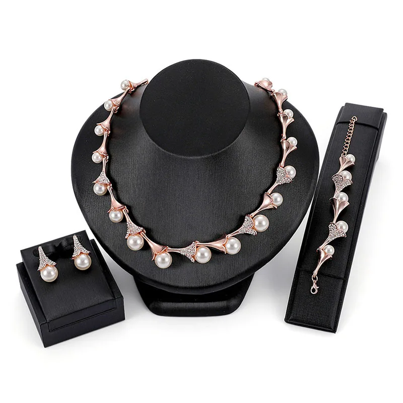

Alloy Jewelry Necklace Earrings Bracelet Three-piece Fashion Simulation Pearl Wedding Party Dress Accessories Ornament Set