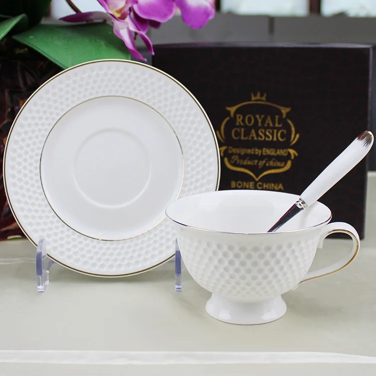 Европейский Керамика чашки блюдо творческий набор костяного фарфора Кофе чашка блюдце набор с ложкой простой день Чай Кубок