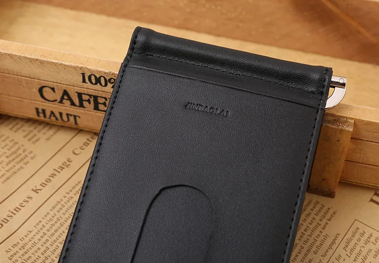 2340729245_746058693