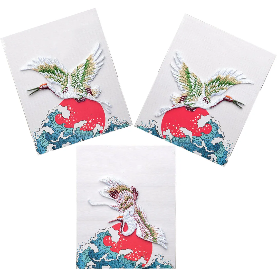 

1PCS Chinese Style Embroidered Cloth Patch Iron on Creative Clothing Decorations Crane Pattern