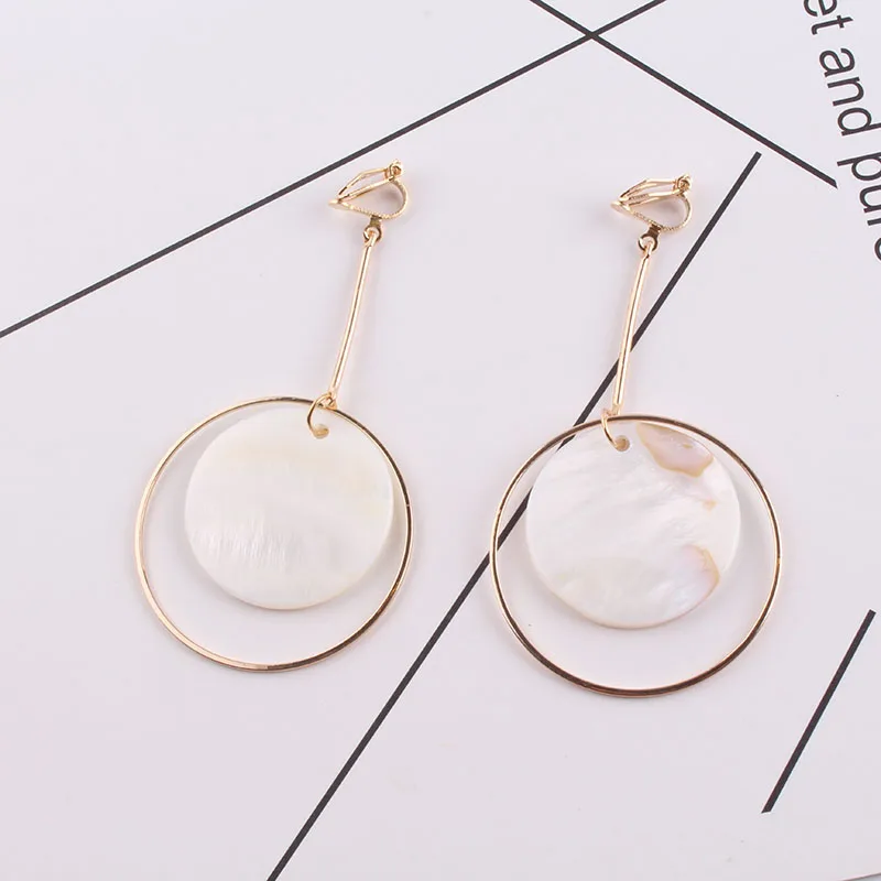 

JIOFREE 2018 Korea Style New Arrival Long Hollow Round Shell Clip on Earrings Non Piercing for Girl's Party Earrings jewelry