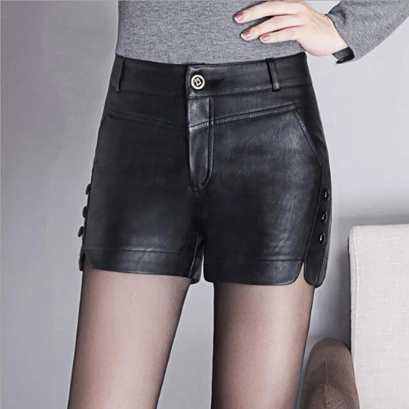 

Hot 2019 Spring Autumn Women Shorts European Style Plus Size Sexy Short Pants High Waist PU Leather Shorts Thicken Warm Pants