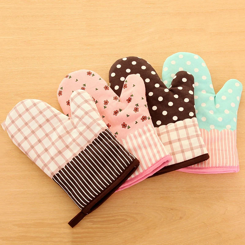 

Cute Kitchen Cooking Microwave Oven Mitt Insulated Non-slip Glove Thickening High Temperature Oven Glove 1PC