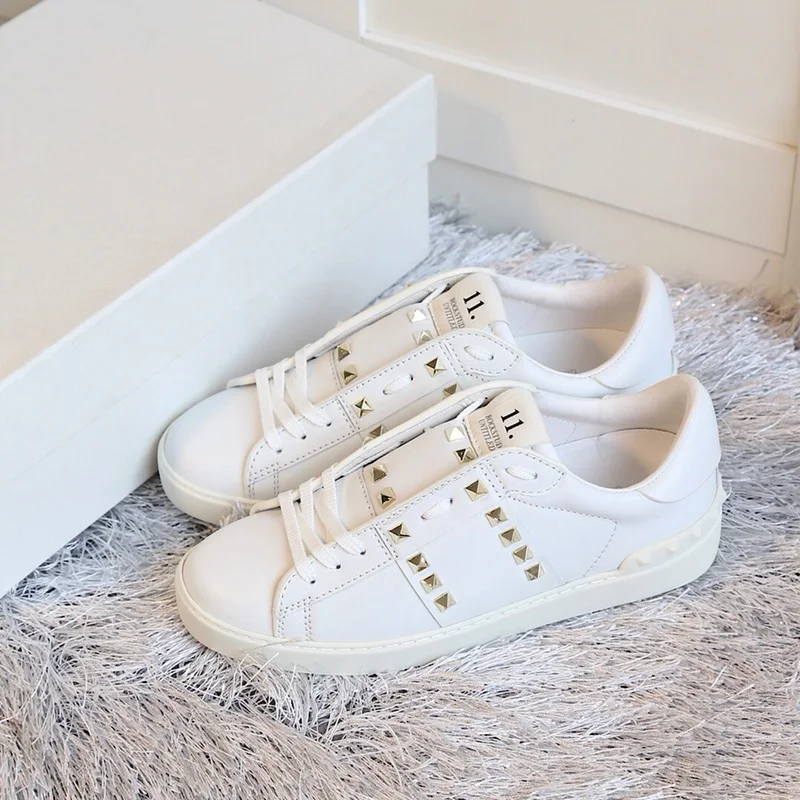

Riveted small white shoes, leather laces, sports and leisure shoes Korean version of Baitao thick-soled Liuting couple shoes for