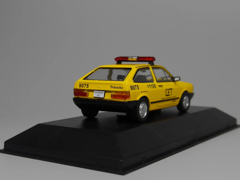 Авто ИНН-иксо 1:43 Volkswagen Gol Companhia de Engenharia de Trafego литая модель автомобиля